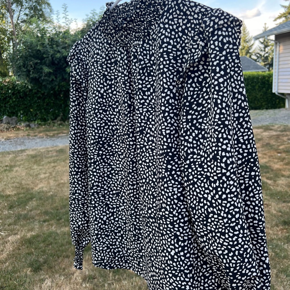 Sanctuary Blouse, workwear black with white. Xs.